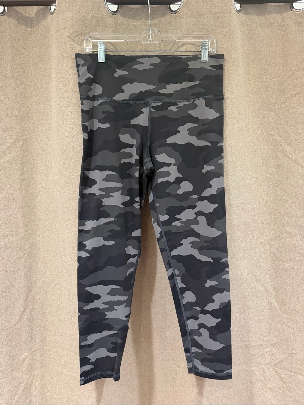 aerie Black & Gray Camo High-Waist Leggings